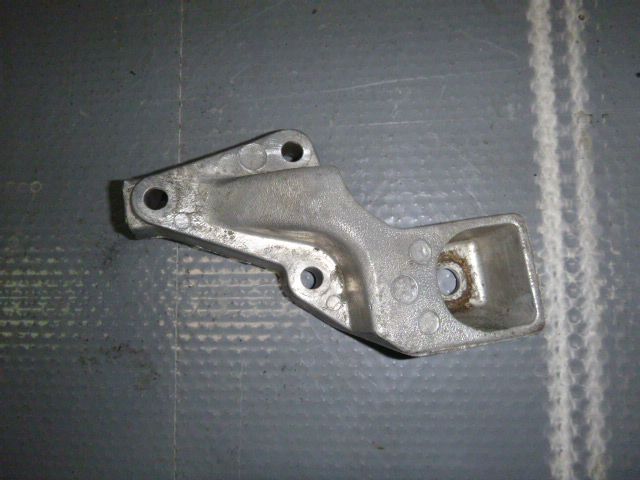 Popravljanje z lopaticami Desna Górna Silnika 1,8 16v Picasso Citroen EW7 main product photo