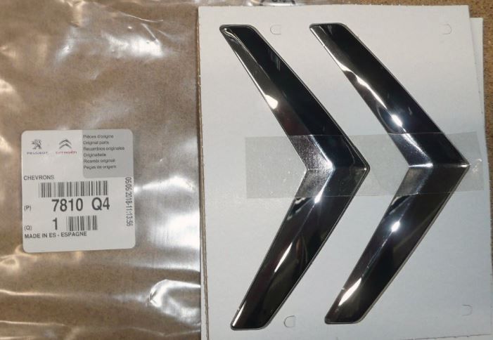 Emblem Nov Original Citroen C4 Picasso 7810Q4 main product photo